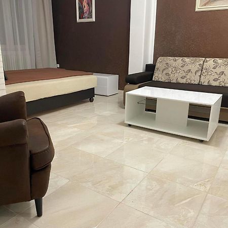 Adam Apartman Hajdúszoboszló Exterior foto