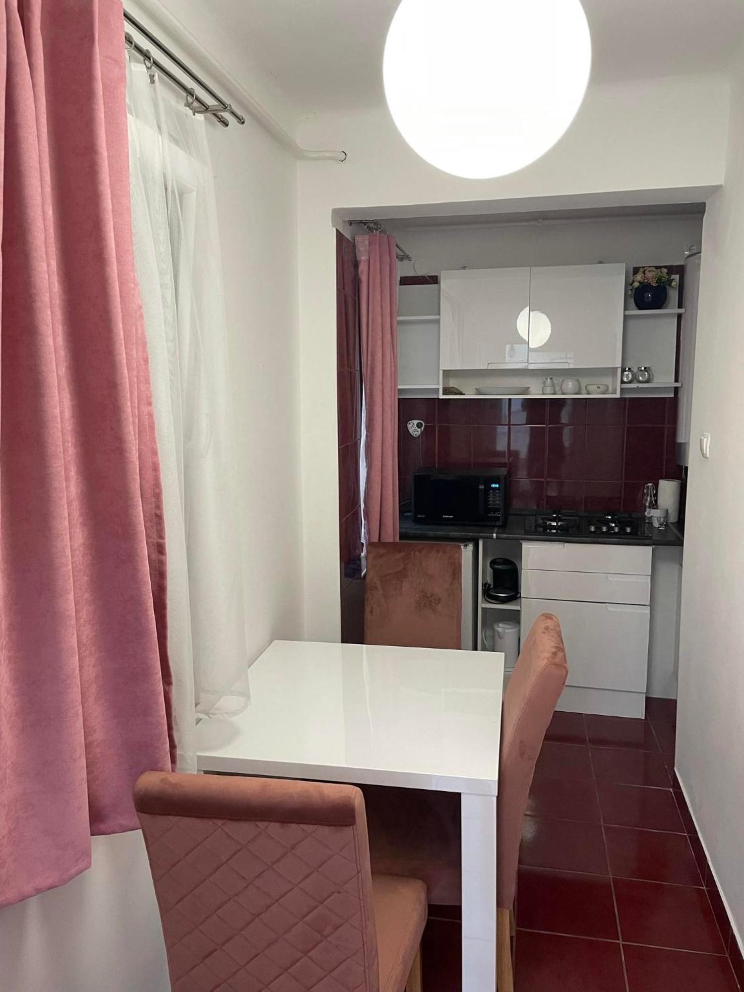 Adam Apartman Hajdúszoboszló Exterior foto